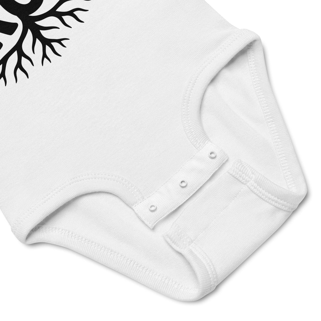Detailansicht des Let It Grow Babybody in weiß mit Pflanzenmotiv