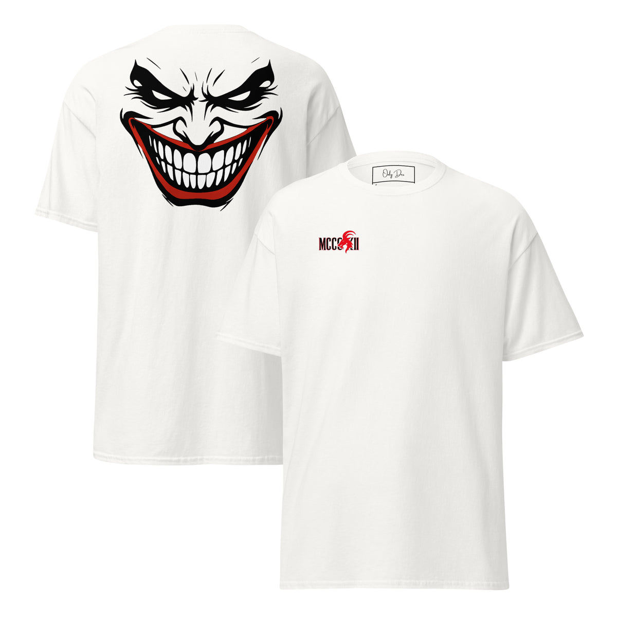 Weißes MCCCXII JOKER T-Shirt mit großem Rückenmotiv links und kleinem Brustprint rechts